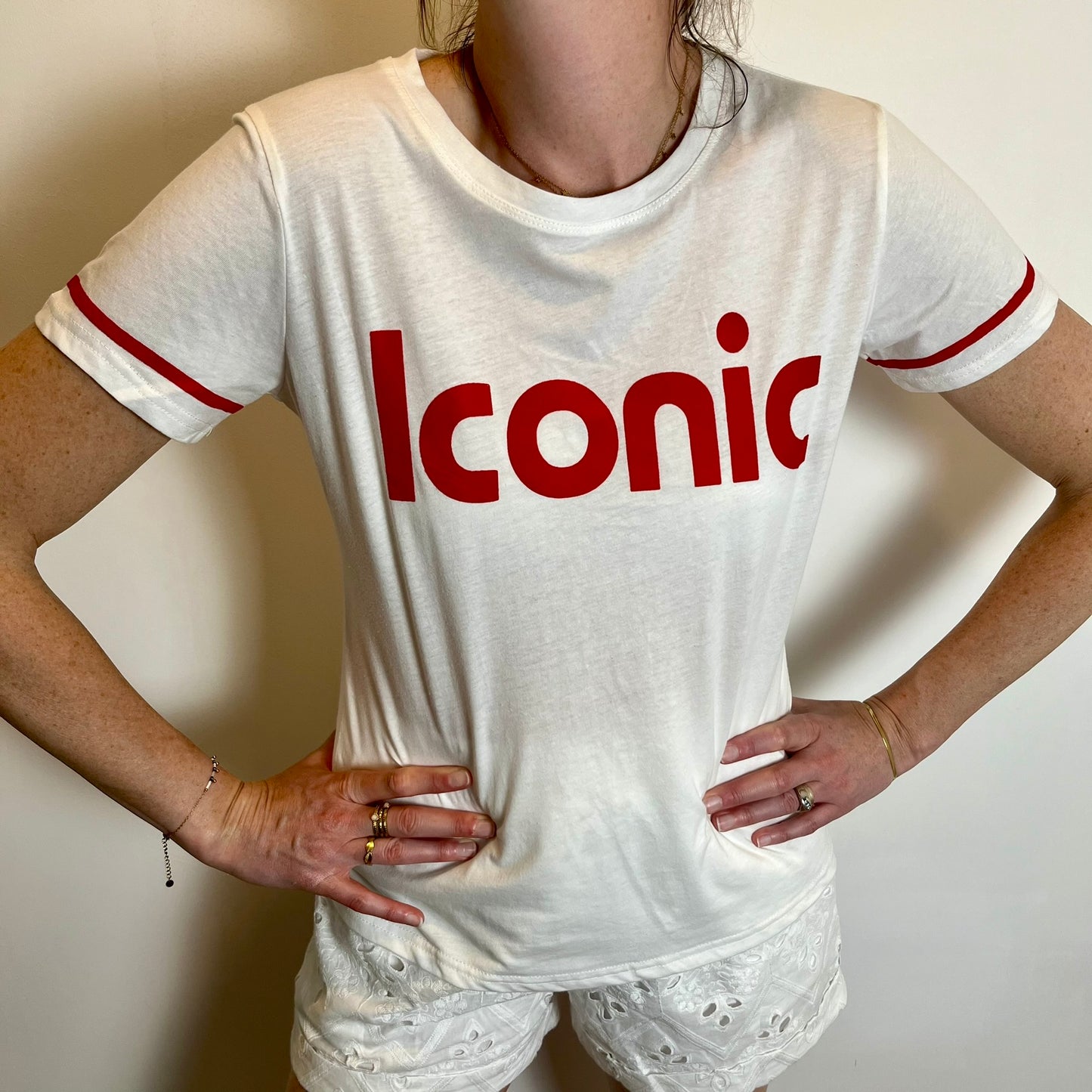 Tshirt "ICONIC" - PRIX REDUIT 9,95 € -50% directement dans le panier